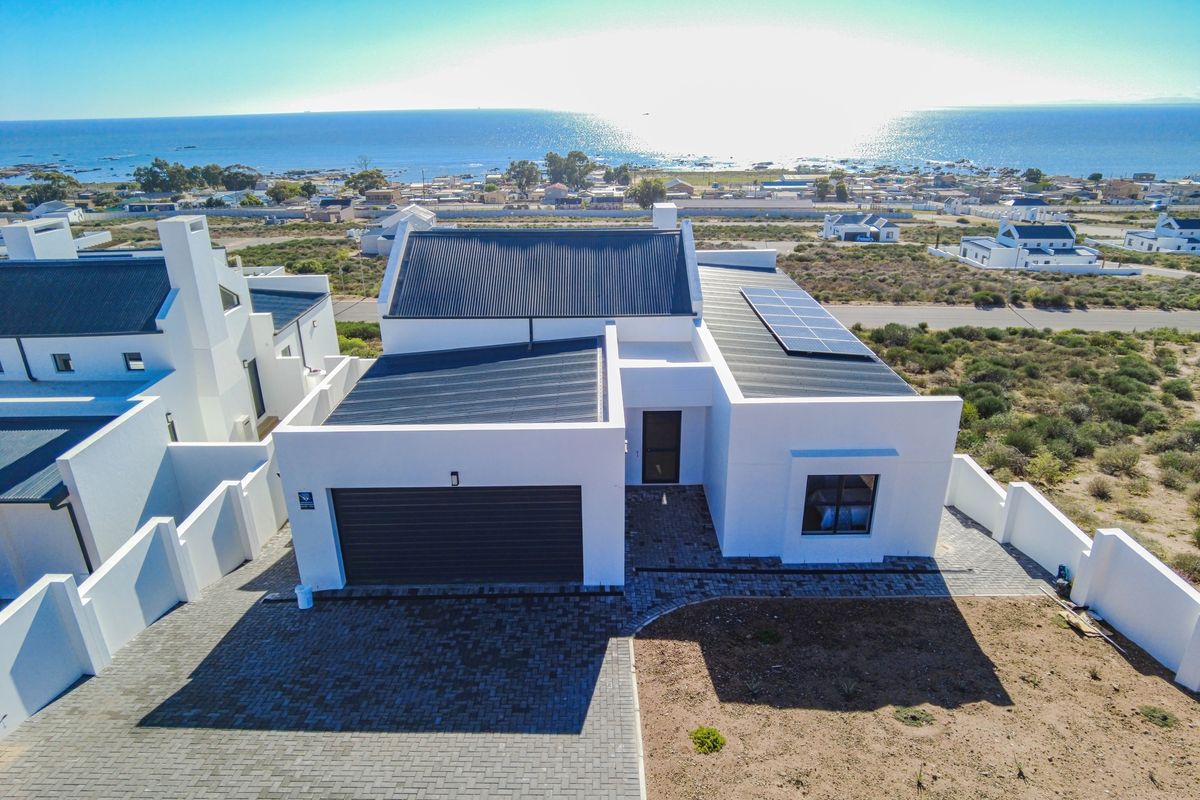 3 Bedroom Home located in the Stunning St Helena Views - Photo 2