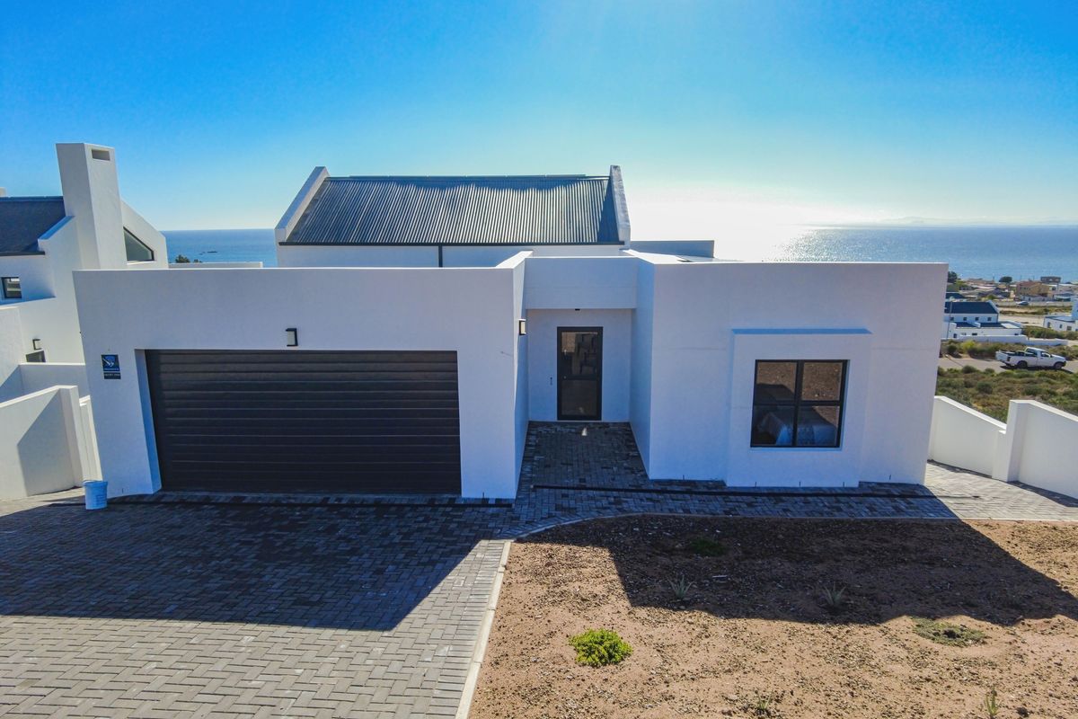 3 Bedroom Home located in the Stunning St Helena Views - Photo 5