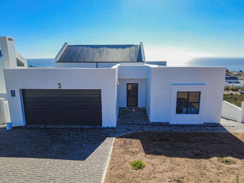 3 Bedroom Home located in the Stunning St Helena Views - Photo 5