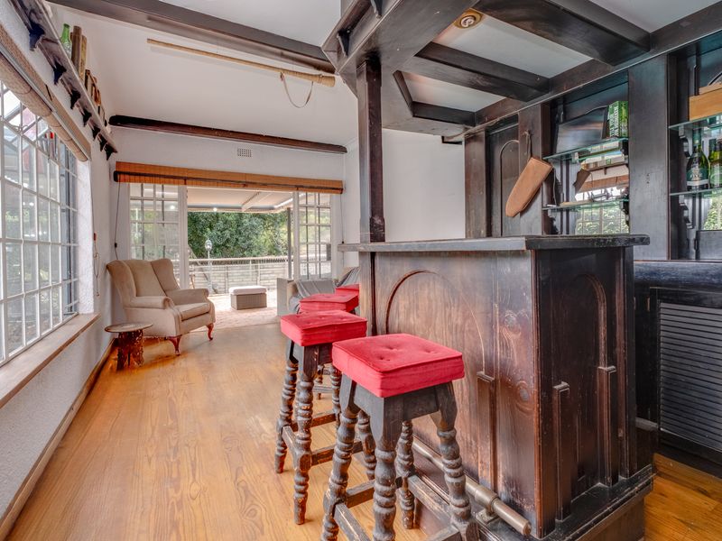 Versatile Family Home with Cottage, Entertainer’s Spaces & Income Potential - Photo 10