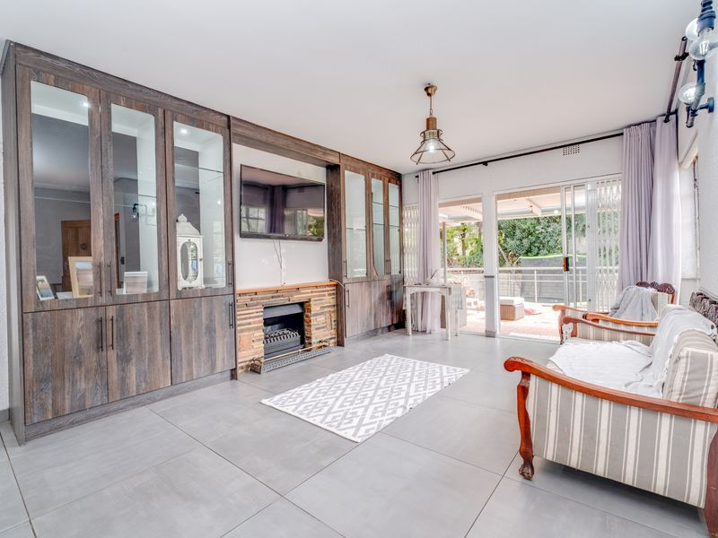 Versatile Family Home with Cottage, Entertainer’s Spaces & Income Potential - Photo 9