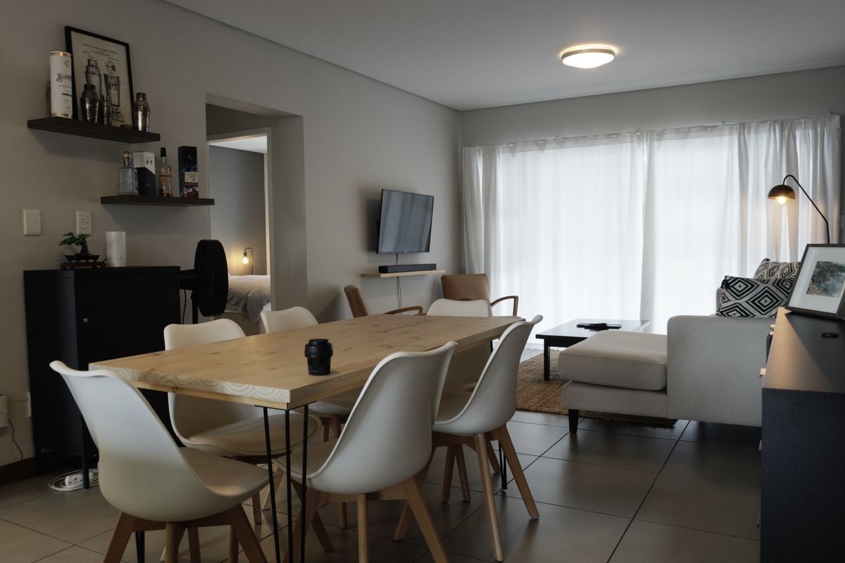 Beautiful & Spacious 2-Bedroom, 2-Bathroom Apartment - Photo 3