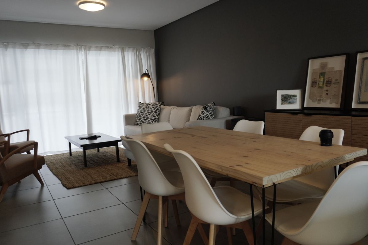Beautiful & Spacious 2-Bedroom, 2-Bathroom Apartment - Photo 4