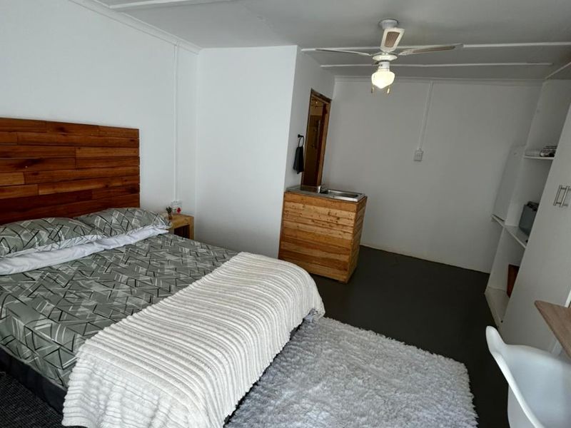 Bachelor’s Flat for Rent - Close to Laerskool Broederstroom | Pet-Friendly Lock-Up & Go - Photo 4