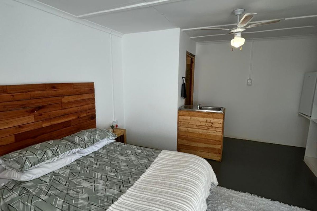 Bachelor’s Flat for Rent - Close to Laerskool Broederstroom | Pet-Friendly Lock-Up & Go - Photo 5