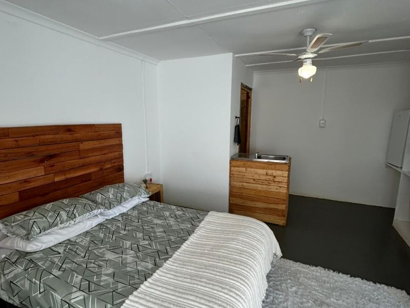 Bachelor’s Flat for Rent - Close to Laerskool Broederstroom | Pet-Friendly Lock-Up & Go - Photo 5