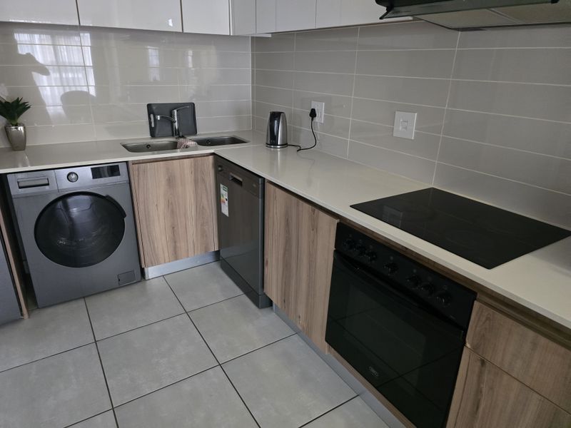 Apartment Rental Monthly In Pretoria - Photo 8