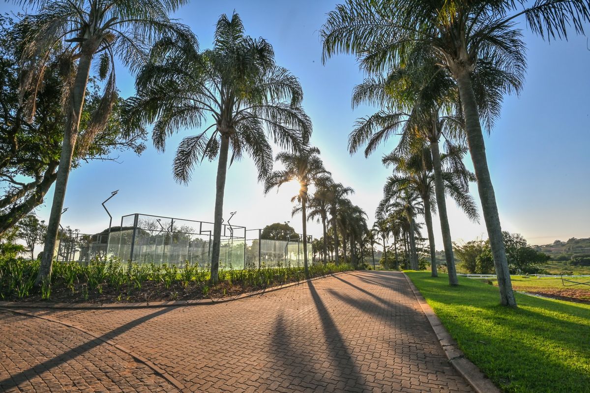 PERFECT PIECE OF LAND-ESTATE LIVING - Photo 4
