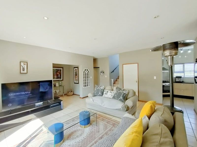 Prime Mulbarton Estate - Space, Security and Style Combined...! - Photo 9