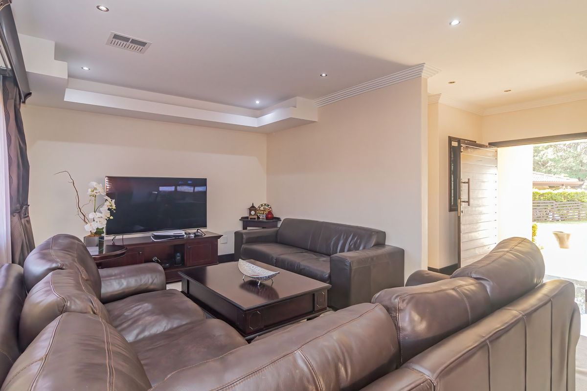 Beautiful 3 Bedroom house for sale in Izinga - Photo 3