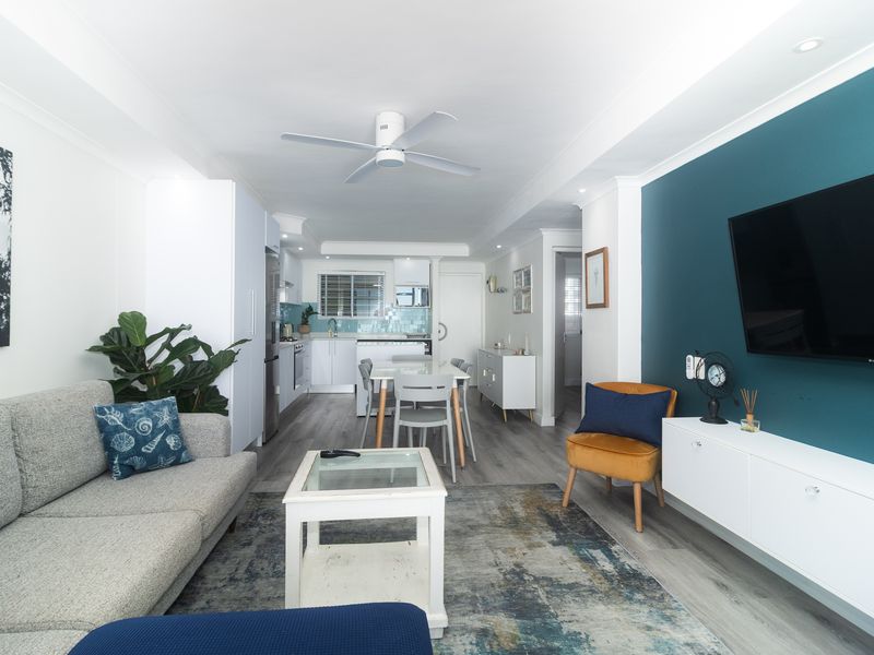 Stunning front-row apartment with breathtaking view - Photo 8