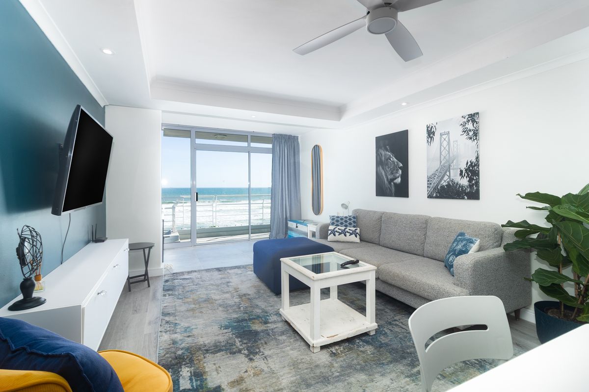 Stunning front-row apartment with breathtaking view - Photo 5