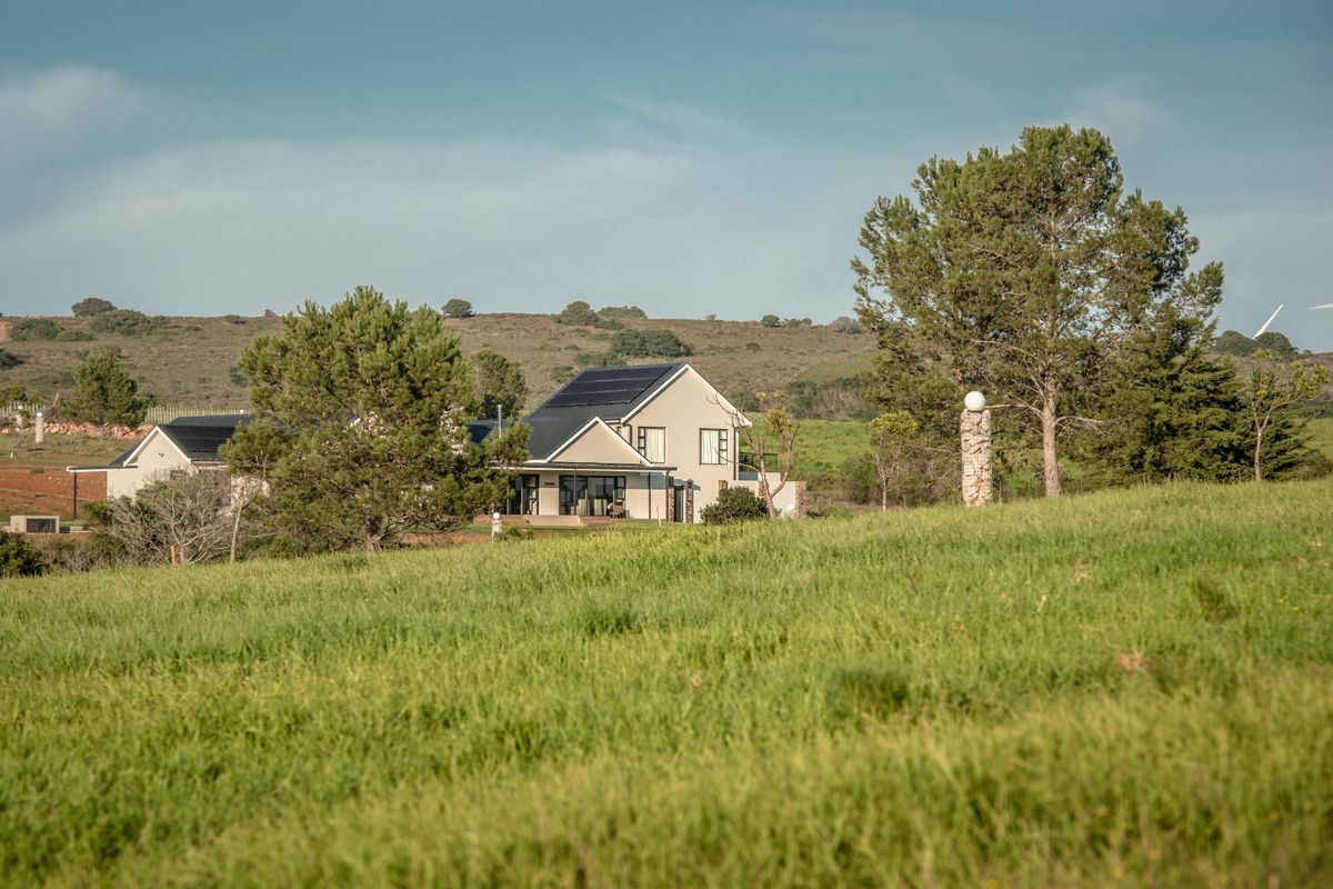 Beautiful stand with Sea views of Jeffries Bay - Photo 2