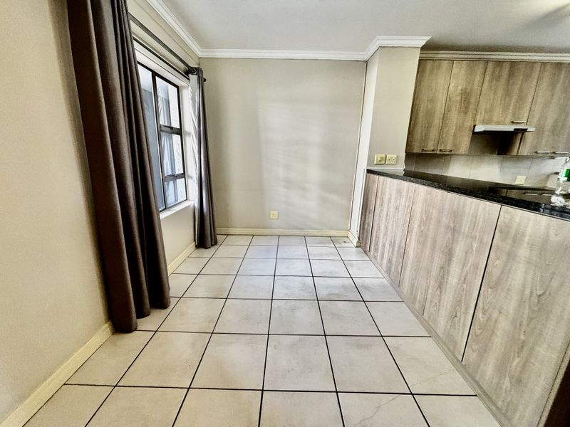 2 Bed 2 Bath - SANDTON - Photo 9