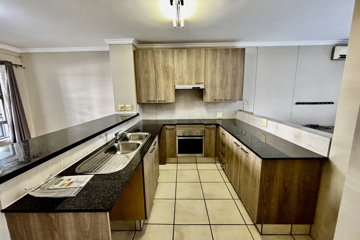 2 Bed 2 Bath - SANDTON - Photo 4