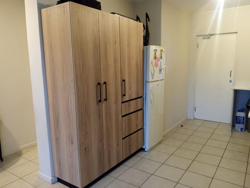 Modern 2 Bed Apartment - Photo 5
