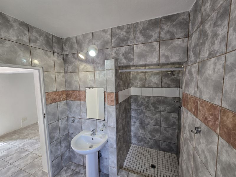 Spacious cottage TO LET in Shakas Rock - Photo 10