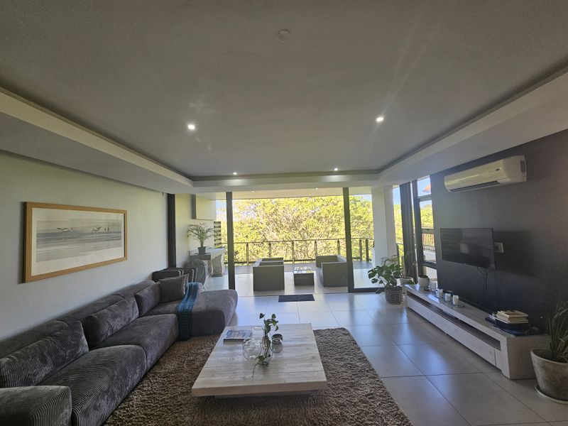 Modern 3 bedroom townhouse for RENT in Zimbali Estate. - Photo 8