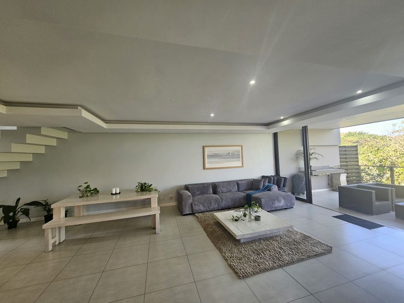 Modern 3 bedroom townhouse for RENT in Zimbali Estate. - Photo 7