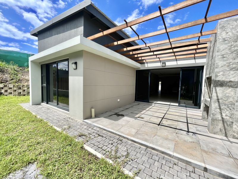 House For Sale In Ballito - Photo 2