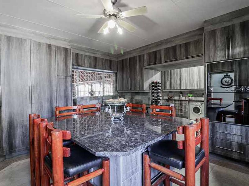 FOR SALE - Photo 6