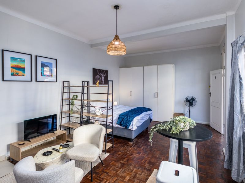 Intimate Fully Furnished Studio Apartment For Rent In Sea Point - Photo 8