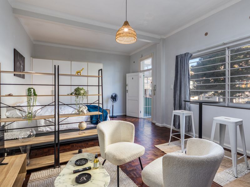 Intimate Fully Furnished Studio Apartment For Rent In Sea Point - Photo 7