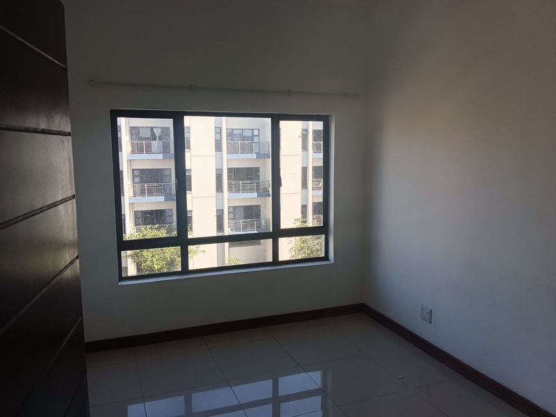 2-bed, 2-bath apartment in Park Avenue, Umhlanga Ridge. - Photo 10