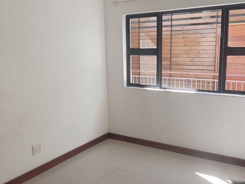 2-bed, 2-bath apartment in Park Avenue, Umhlanga Ridge. - Photo 7