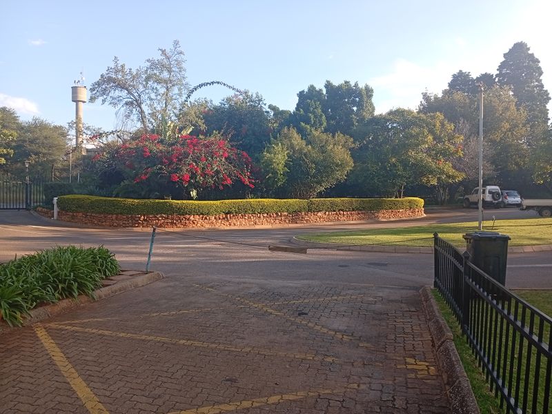 Apartment Block Rental Monthly In Pretoria - Photo 5