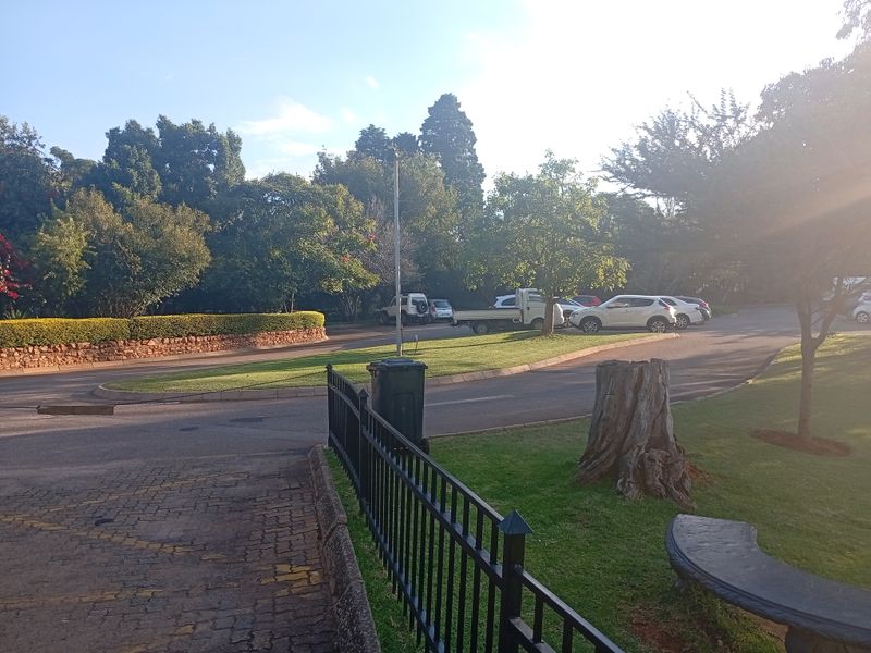 Apartment Block Rental Monthly In Pretoria - Photo 4