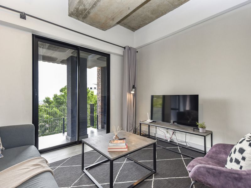 One Bedroom One Bathroom Apartment for SALE in The Lineal Sandton - Photo 10