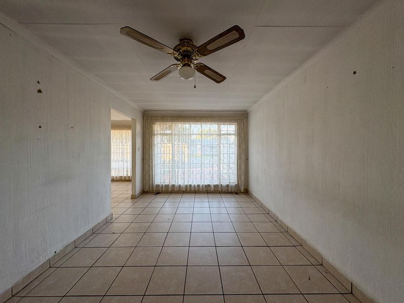 Three bedroom house for sale in Sherwood Gardens - Photo 9