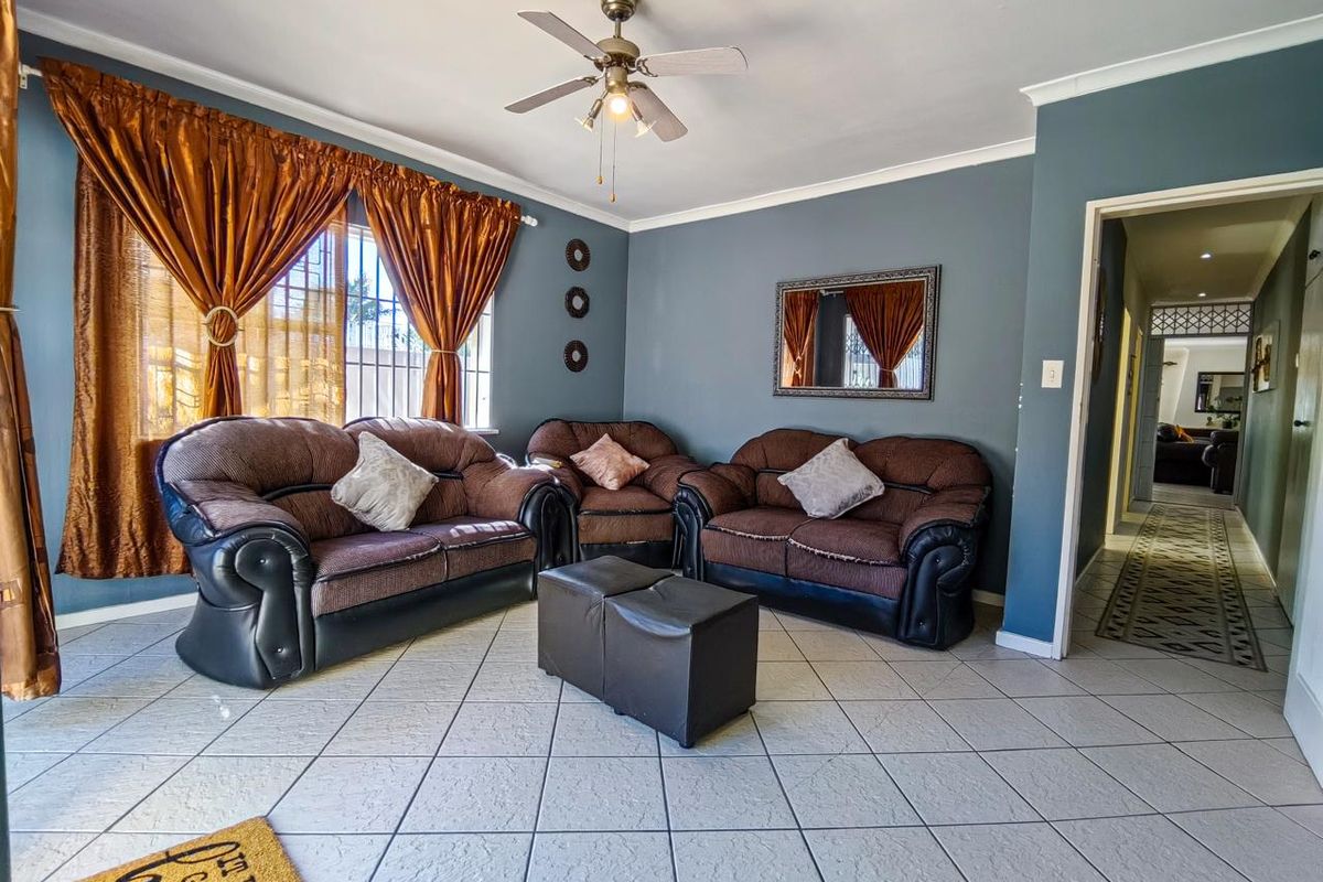 3 BED 3 BATH HOUSE FOR SALE - Photo 2