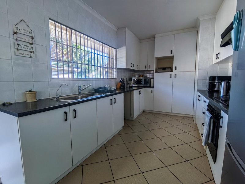 3 BED 3 BATH HOUSE FOR SALE - Photo 6