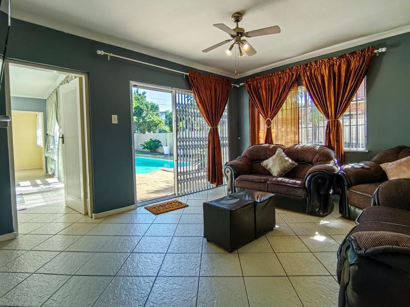 3 BED 3 BATH HOUSE FOR SALE - Photo 3
