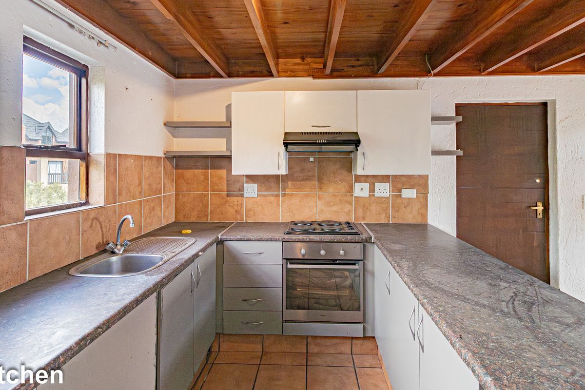 Apartment For Sale In Sandton - Photo 3