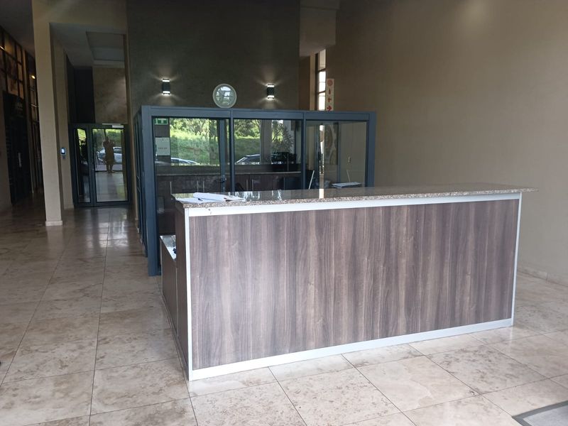 Modern 2 Bedroom Available in Umhlanga Ridge - Photo 2