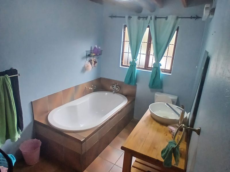 4 Bedroom Small Holding  For Sale In Buffelshoek - Mooinooi. - Photo 9