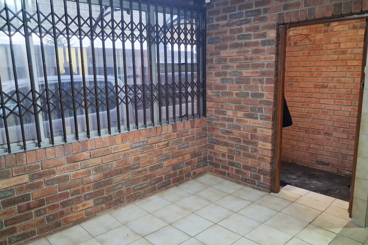 LINTON GRANGE 1 BED 1 BATH GARDEN FLAT FOR RENT - Photo 5