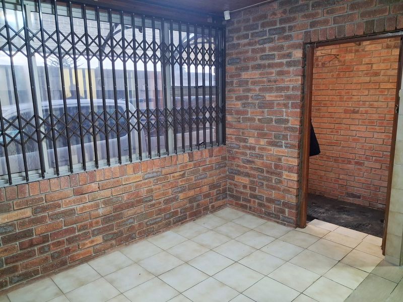 LINTON GRANGE 1 BED 1 BATH GARDEN FLAT FOR RENT - Photo 5