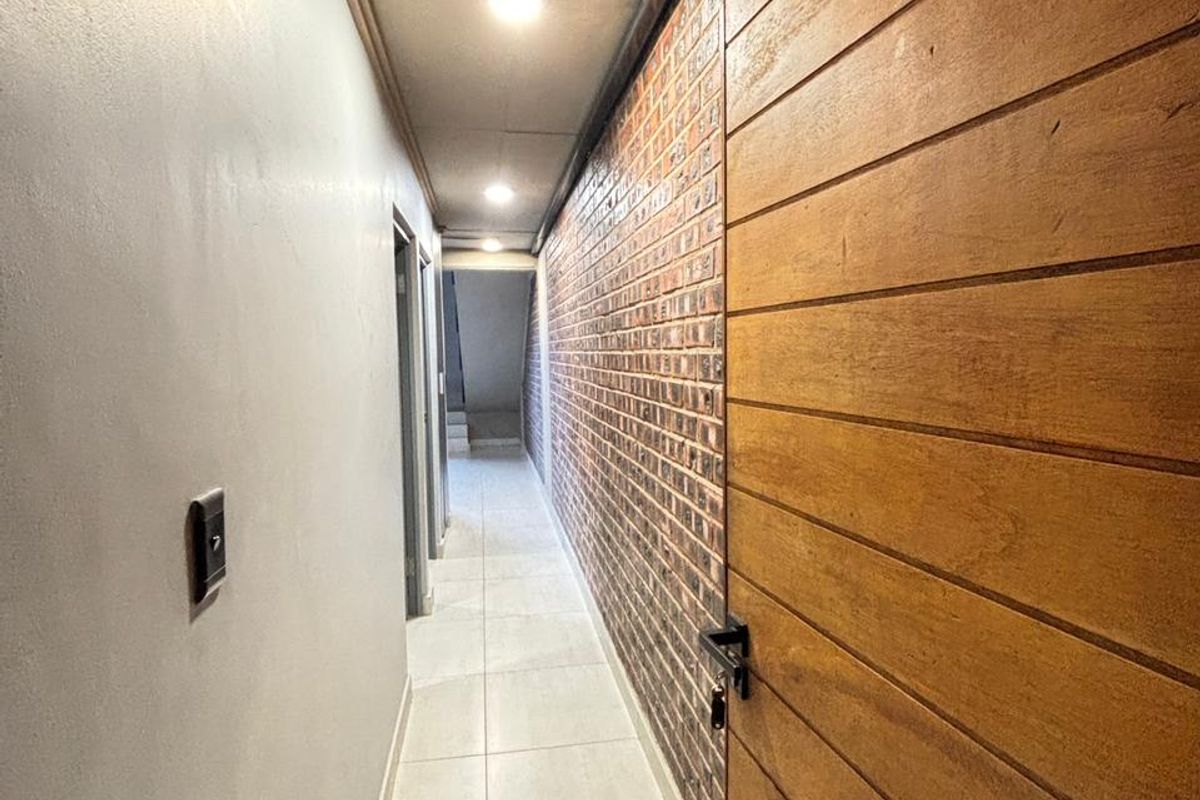Premium & Lifestyle-Focused (Best for Luxury Rentals) - Photo 4