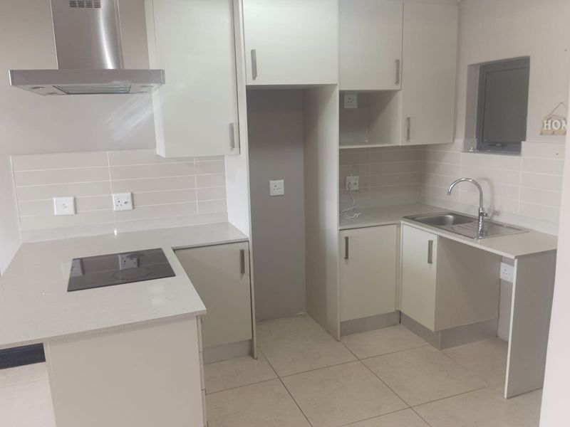 Modern 2 Bed Umhlanga Ridge at Marina Bay - Photo 4