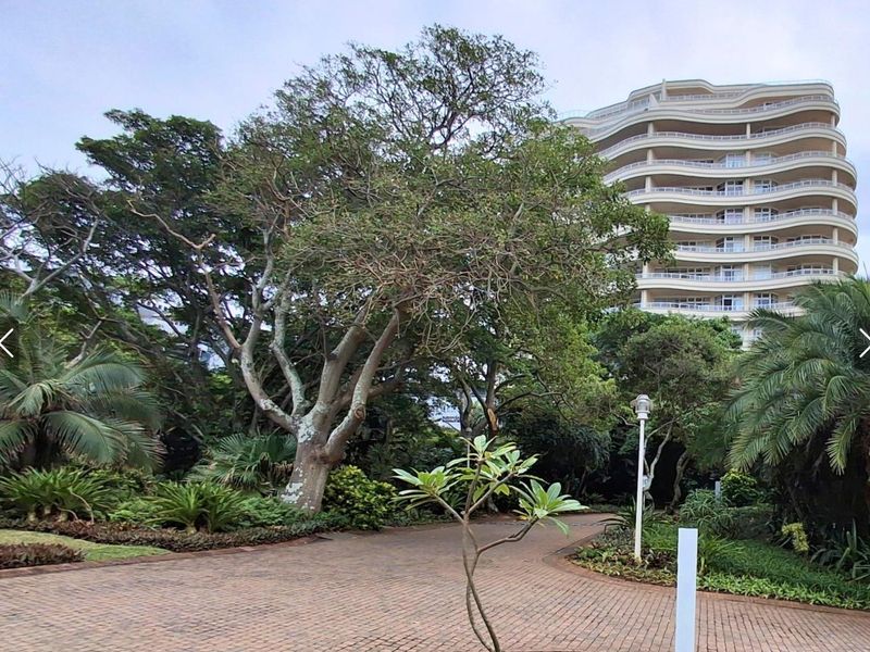 Stunning furnished 2-bedroom apartment in Umhlanga - Photo 3