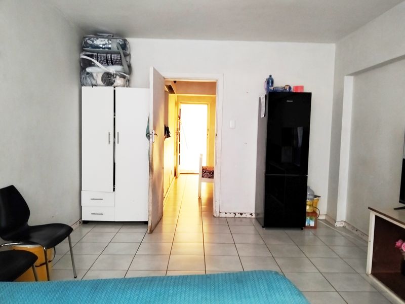 1 BED 1 BATH APARTMENT FOR SALE - Photo 4