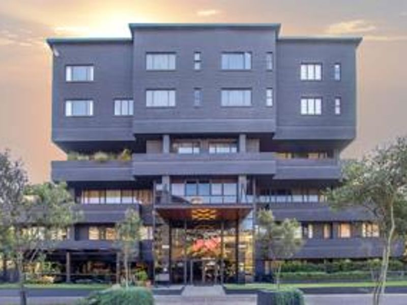 Modern 2 bedroom apartment in BlackBrick 1 Sandton - Photo 1