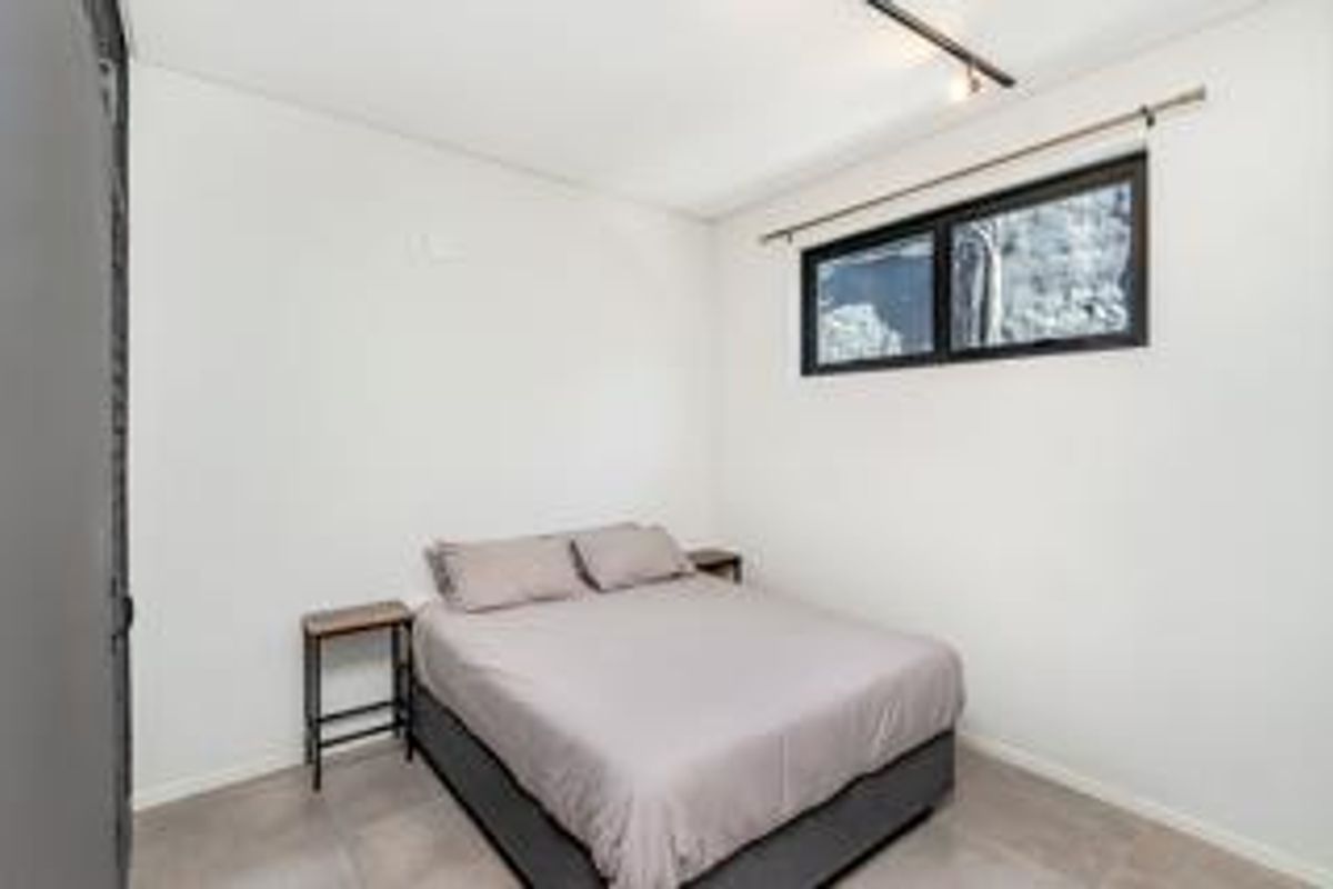 Modern 2 bedroom apartment in BlackBrick 1 Sandton - Photo 3