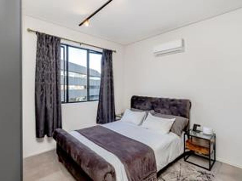 Modern 2 bedroom apartment in BlackBrick 1 Sandton - Photo 5