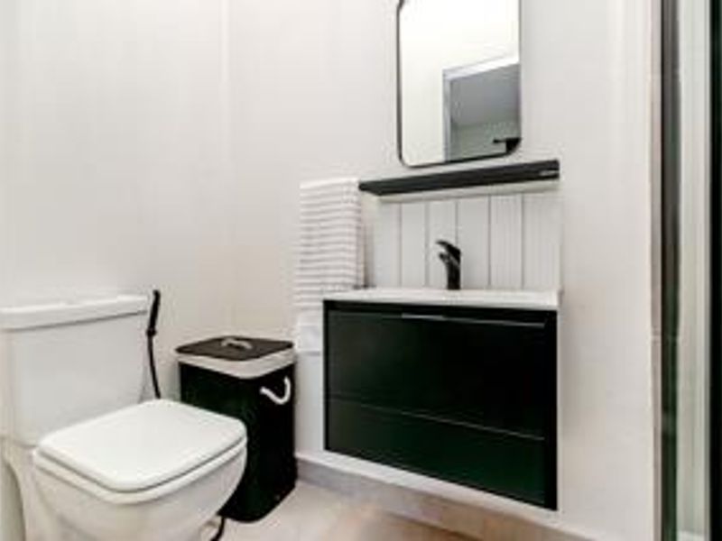 Modern 2 bedroom apartment in BlackBrick 1 Sandton - Photo 7