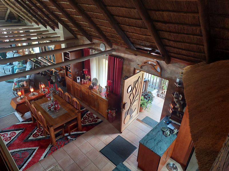 3 Bedroom Thatched House for Sale - Photo 5